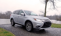 Mitsubishi Outlander GT — в чем отличие?