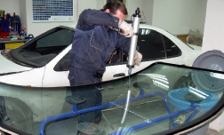 Как заменить лобовое стекло на автомобилях ВАЗ?