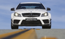 Покоритель дорог: Mercedes-Benz C63 AMG Black Series