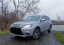 Mitsubishi Outlander GT — в чем отличие?