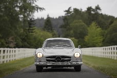 Легендарный Mercedes-Benz 300 SL – переносимся в прошлое на Крыле чайки