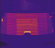 Тепловизионное изображение решетки радиатора автомобиля