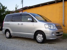 Toyota Noah, 2003 г. в городе ГЕЛЕНДЖИК