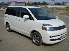 Toyota Voxy, 2007 г. в городе КРАСНОДАР