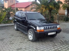 Jeep Grand Cherokee, 1995 г. в городе СОЧИ