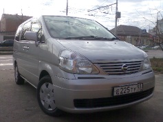 Nissan Serena, 2003 г. в городе КРАСНОДАР