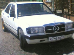 Mercedes-Benz 190, 1988 г. в городе Апшеронский район