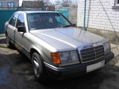 Mercedes-Benz 260, 1985 г. в городе КРАСНОДАР