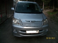 Toyota Noah, 2002 г. в городе ГЕЛЕНДЖИК