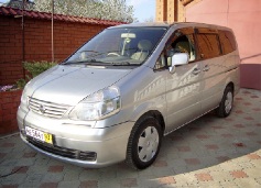 Nissan Serena, 2004 г. в городе АРМАВИР