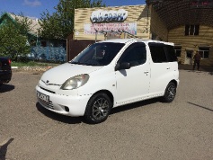 Toyota Funcargo, 2001 г. в городе КРАСНОДАР