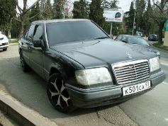 Mercedes-Benz E 220, 1993 г. в городе СОЧИ
