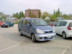 Nissan Serena, 2000 г. в городе Славянский район