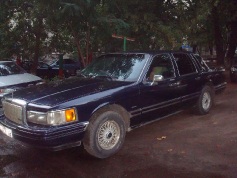 Lincoln Town Car, 1993 г. в городе КРОПОТКИН