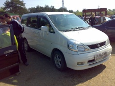 Nissan Serena, 2000 г. в городе КРОПОТКИН