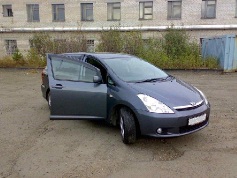 Toyota Wish, 2003 г. в городе КРАСНОДАР