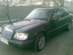 Mercedes-Benz E 240, 1992 г. в городе КРАСНОДАР