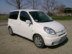 Toyota Funcargo, 2000 г. в городе РОСТОВ