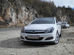 Opel Astra, 2010 г. в городе КРАСНОДАР