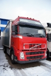 Грузовик тентовый Volvo FH12