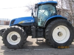 трактор New Holland Т7050