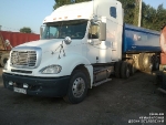 Продаю тягач FREIGHTLINER 2004г