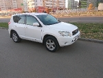 НАДЕЖНЫЙ ПОЛНОПРИВОДНЫЙ КРОСОВЕР TOYOTA RAV4