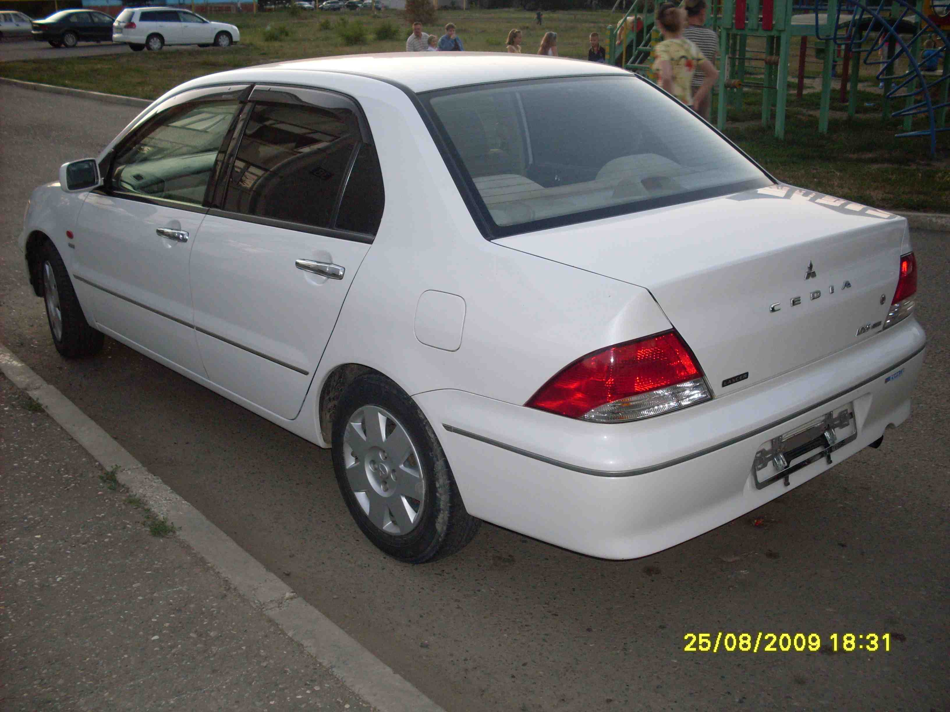 Продается MITSUBISHI LANCER CEDIA 2001 г.