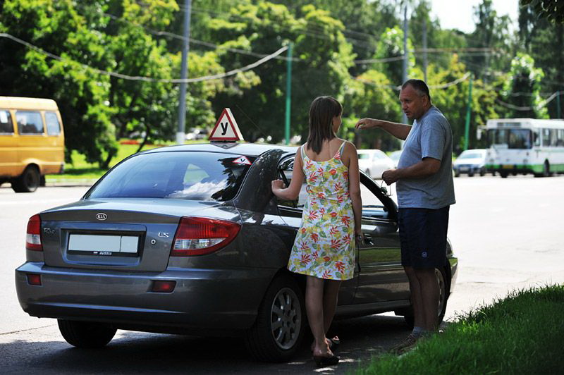 Повышает стоимость обучения вождению