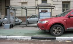 Мэр Сочи объявил войну любителям парковаться на автобусных остановках