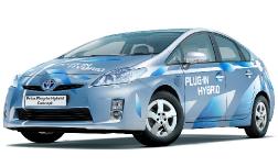 Toyota Prius с зарядкой от розетки