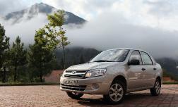 Lada Granta vs Renault Logan: кто станет лидером продаж в 2012 году?