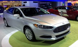 Гибридная модификация Ford Fusion признана лучшим «зеленым автомобилем».