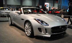 Суперкар Jaguar F-TYPE появился в России
