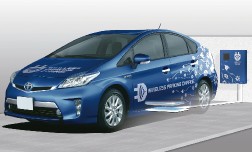 Toyota тестирует беспроводную зарядку для электрокаров