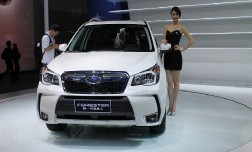 Subaru назвал цену на Forester 2015-го модельного года