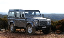 Британский Defender компании Land Rover становится историей.