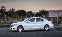 Китай скупает автомобили Maybach S-класса