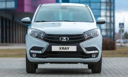 АвтоВАЗ показал серийный кроссовер Lada Xray. Запуск производства Xray в декабре.