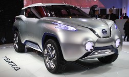 Nissan готовит новинку - электромобиль на основе Leaf