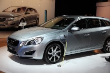 Гибрид Volvo V60 уже в Росии