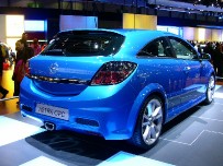 Opel Astra OPC – голубая бестия