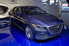 Hyundai везет в Россию новый Genesis