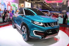 Обновленный Suzuki Vitara 2015 представлен на MMAC-2014.