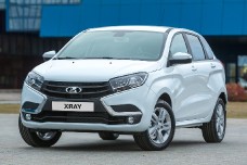 АвтоВАЗ показал серийный кроссовер Lada Xray. Запуск производства Xray в декабре.