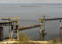 Мост-гигант соединил два берега Волги