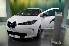 Электрокар Renault Zoe занял первое место на эко-марафоне