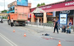 В Сочи погиб мотоциклист под колесами грузовика