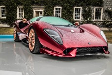 Новый суперкар De Tomaso P72 за 750 тысяч евро