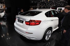 Объявлены цены на обновленные BMW X5 M и X6 M